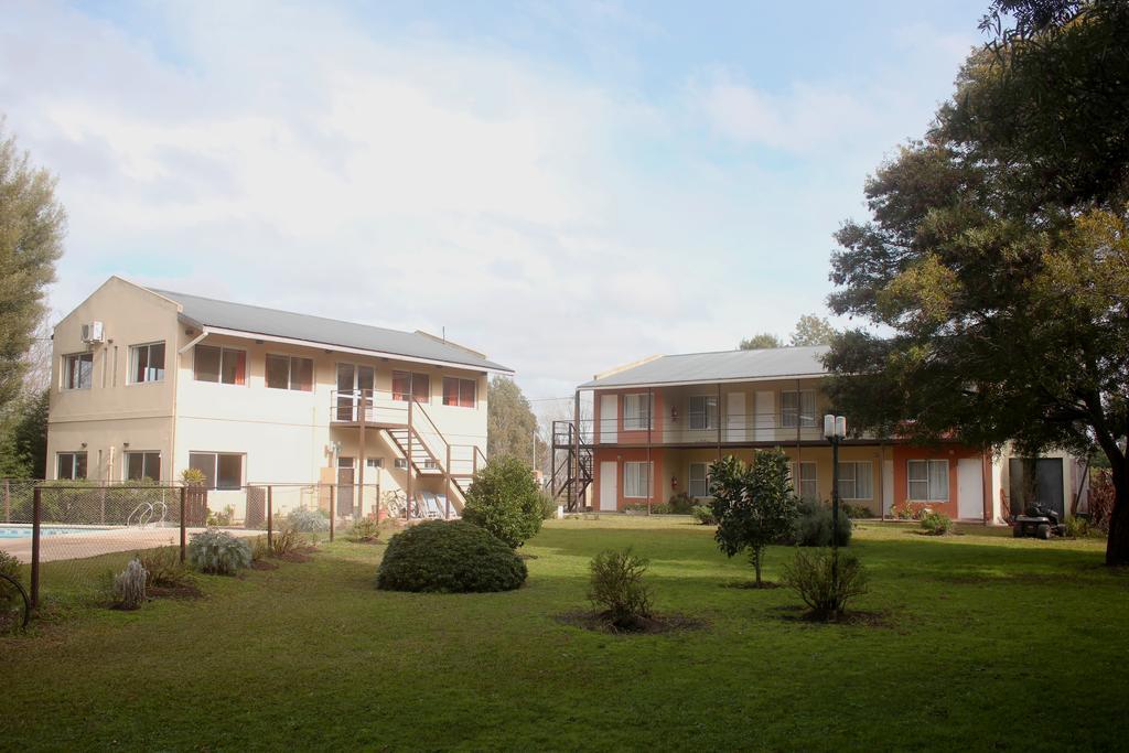 Las Lomas Suites & Spa Chascomus Exterior photo